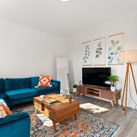 Appartement Orange Oasis In The Heart Of East Rock With Free Parking Near Dt And Yale à New Haven Extérieur photo